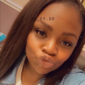 Meet your Posher, Brittney